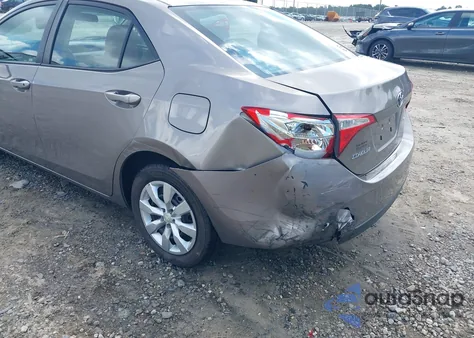2016 Toyota Corolla Le z USA, uszkodzony, nr VIN 2T1BURHE4GC597638